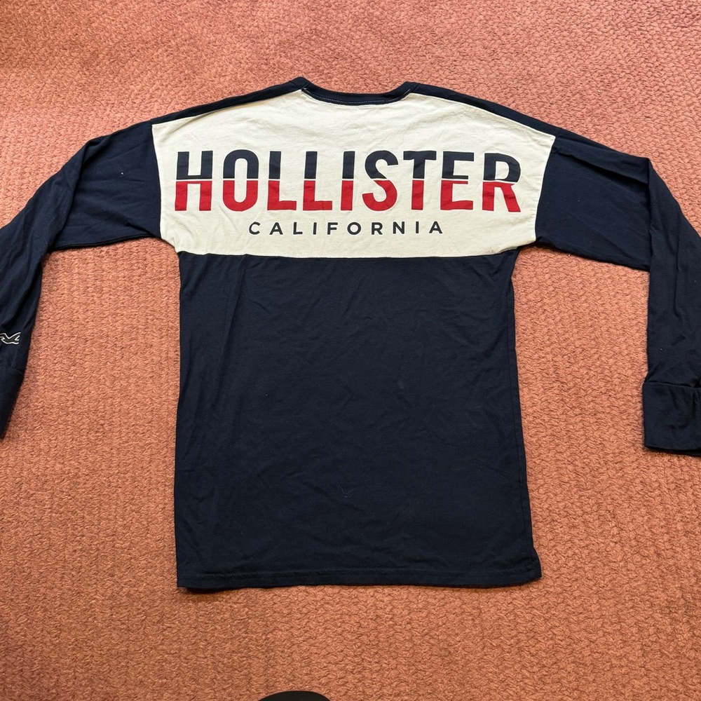 EUC Men’s Hollister Long Sleeve T-shirt Size XS